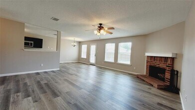 2714 Kernville Dr in Wylie, TX - Building Photo - Building Photo