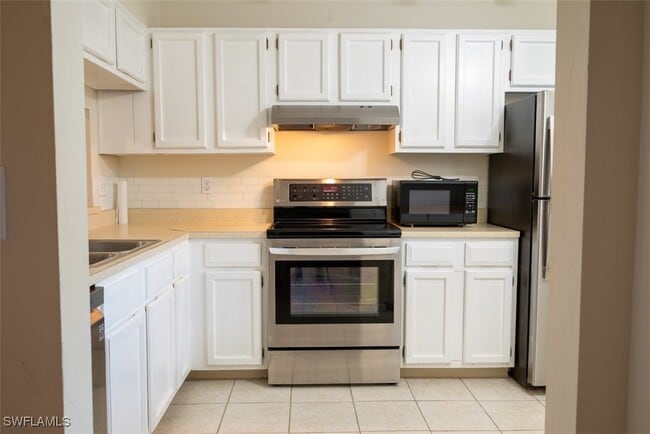 property at 1801 Courtyard Way