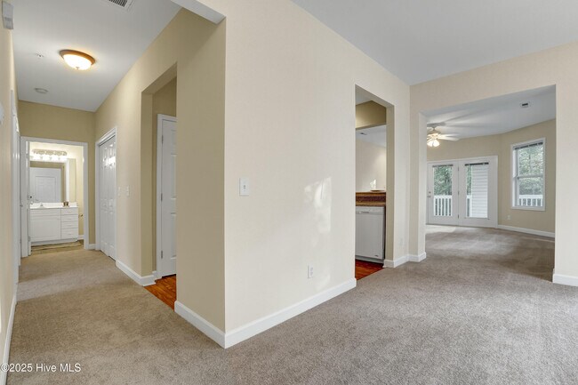 730 Indica Ct in Wilmington, NC - Building Photo - Building Photo