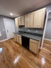 90 Elm Hill Ave, Unit 3 in Boston, MA - Foto de edificio - Building Photo