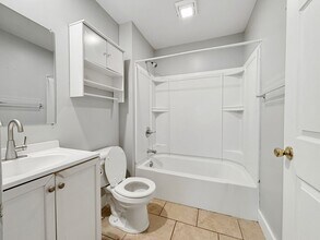 828 9th St NW-Unit -#1 in Grand Rapids, MI - Building Photo - Building Photo