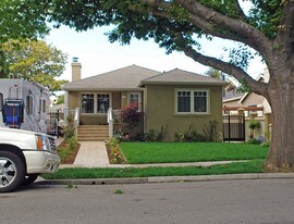 225 Dwight Rd in Burlingame, CA - Building Photo