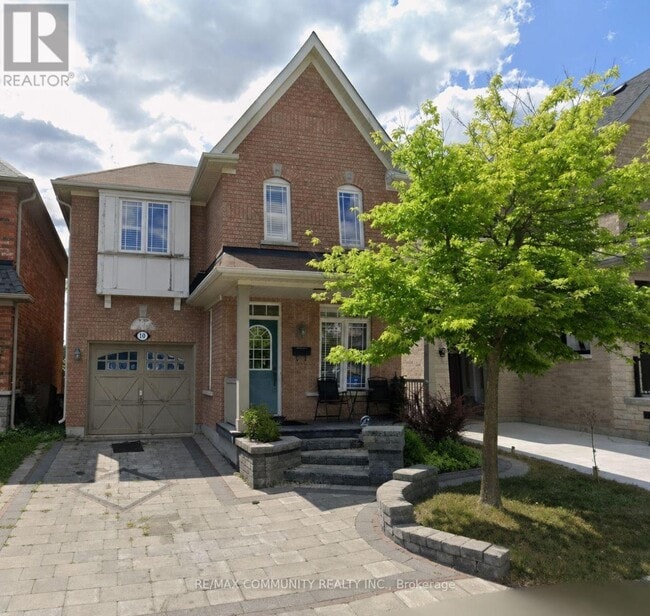 property at 18 Hearth Pl