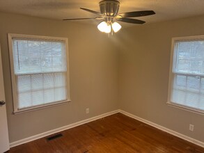 2902 NW Love Dr in Huntsville, AL - Building Photo - Building Photo