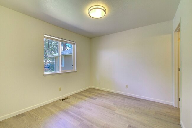 202 W 19th Ave