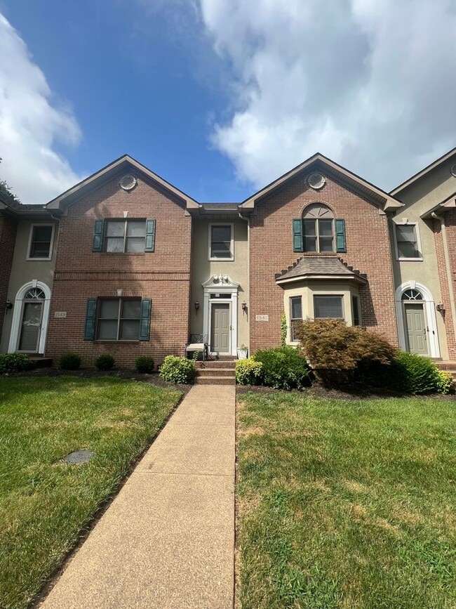 property at 1541 Wind Ridge Ave