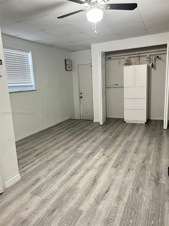 9731 NW 24th St in Sunrise, FL - Building Photo - Building Photo