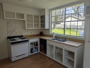 806 Belhaven St, Unit A in Jackson, MS - Building Photo - Building Photo