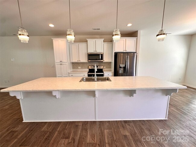 5125 Saddleback Dr in Mount Holly, NC - Building Photo - Building Photo