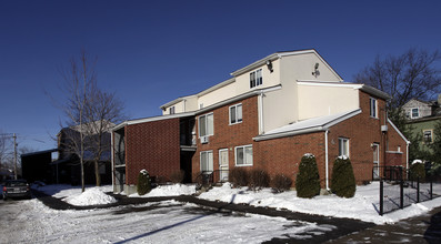 Lockwood Plaza Apartments in Providence, RI - Building Photo - Building Photo