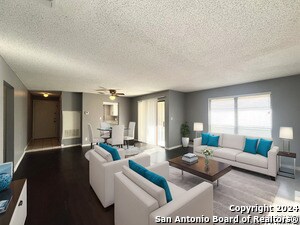11843 Braesview in San Antonio, TX - Building Photo - Building Photo