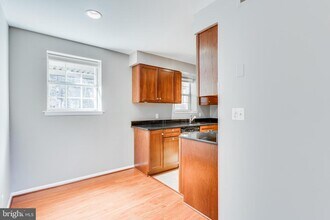 2844 S Wakefield St in Arlington, VA - Building Photo - Building Photo