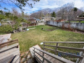2827 E Bridgewater Dr in Cottonwood Heights, UT - Building Photo - Building Photo