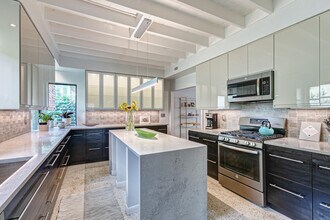 626 N Lakeside Dr in Lake Worth Beach, FL - Building Photo - Building Photo