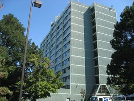 Riverview Highrise Apartments