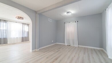 115 N Porter St in Michigan City, IN - Foto de edificio - Building Photo