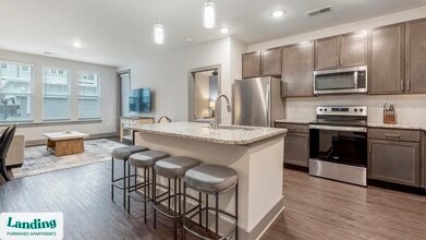 404 Gallop Ln in Charlotte, NC - Building Photo - Building Photo