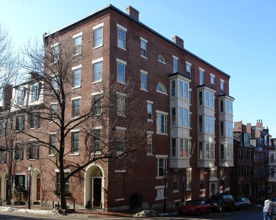 108--110 Mount Vernon St in Boston, MA - Building Photo