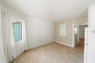 901 3rd St N in St. Petersburg, FL - Building Photo - Building Photo