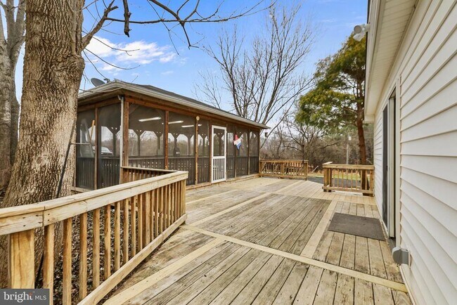 39362 Rickard Rd in Lovettsville, VA - Building Photo - Building Photo