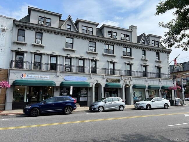 property at 2 Audrey Ave