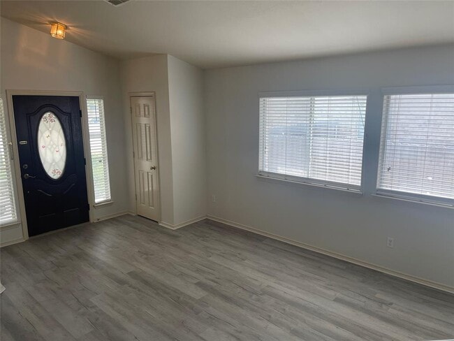 15205 Mandarin Crossing in Pflugerville, TX - Building Photo - Building Photo