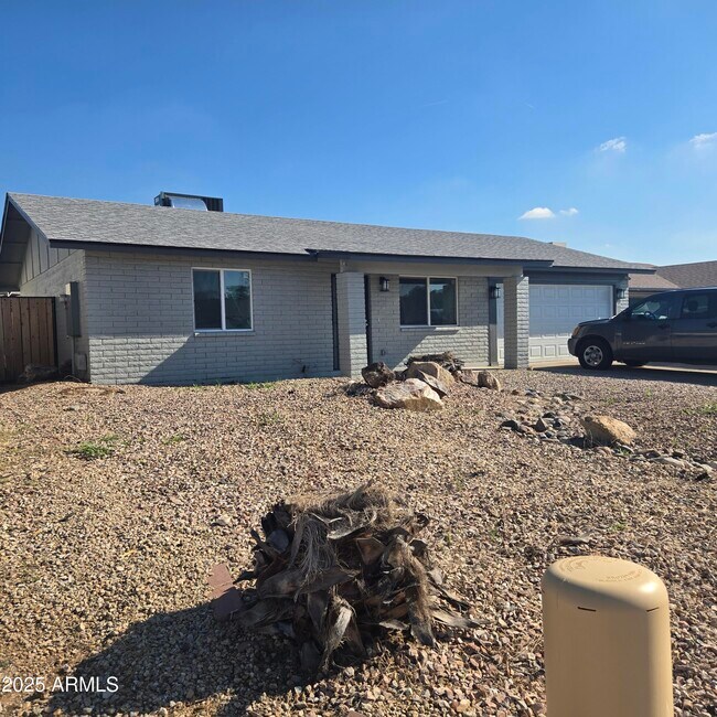 18441 N 31st Ave in Phoenix, AZ - Building Photo - Building Photo