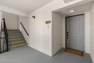 3165 N Atlantic Ave in Cocoa Beach, FL - Foto de edificio - Building Photo