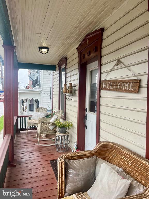 property at 33 S Main St