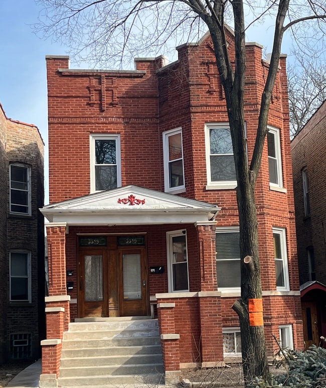 3529 N Oakley Ave, Unit #2