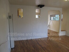 535 S Ernest St in Flagstaff, AZ - Building Photo - Building Photo