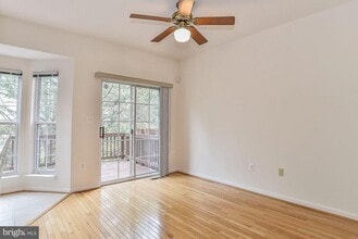 6028 Madison Overlook Ct in Falls Church, VA - Building Photo - Building Photo