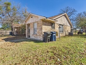 824 San Saba Dr in College Station, TX - Building Photo - Building Photo