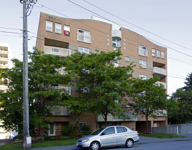 Orchard Grove in Ottawa, ON - Building Photo - Building Photo