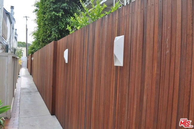 1128 15th St-Unit -5 in Santa Monica, CA - Building Photo - Building Photo