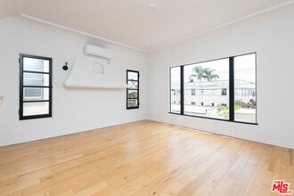 414 N Curson Ave in Los Angeles, CA - Building Photo - Building Photo