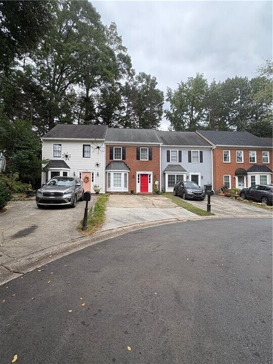 488 Salem Woods Dr SE in Marietta, GA - Building Photo