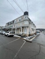 40 Clay St in New Philadelphia, PA - Building Photo