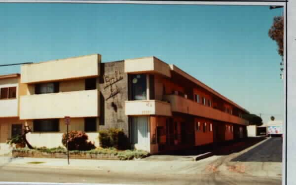 Bali Hi Apartments in Gardena, CA - Building Photo