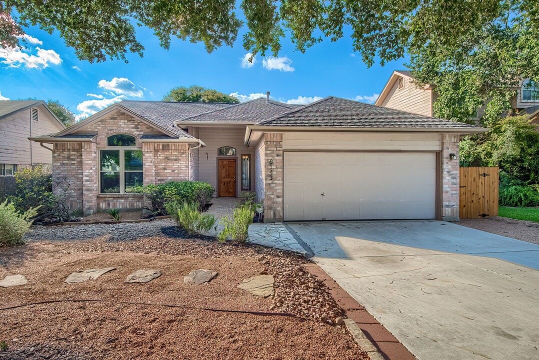 6143 Ashford Point Dr in San Antonio, TX - Building Photo