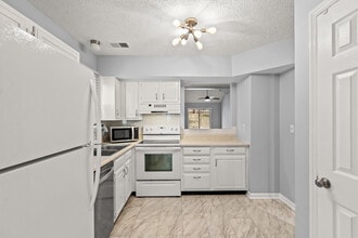 1105 Jonestown Ln in Lexington, KY - Building Photo - Building Photo