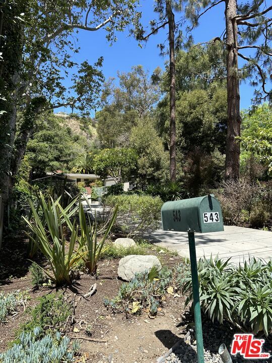 property at 543 E Channel Rd