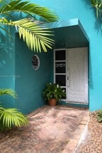 3151 Freeman St in Miami, FL - Building Photo - Building Photo