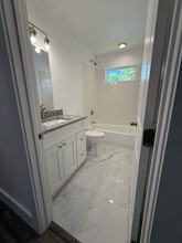 715 N Woodlawn Ave, Unit 717 in Metairie, LA - Building Photo - Building Photo