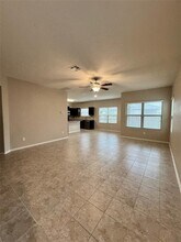 329 Circle Wy in Jarrell, TX - Building Photo - Building Photo