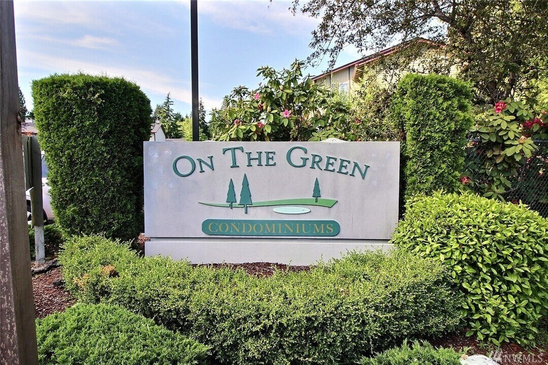 17534 151st Ave SE, Unit 10-5 in Renton, WA - Building Photo