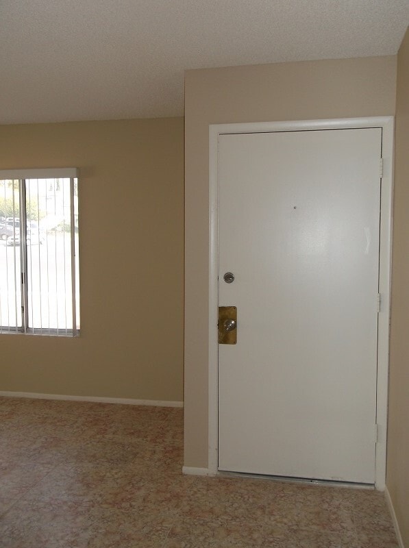 7245 Great Oak Ave in Las Vegas, NV - Building Photo - Building Photo