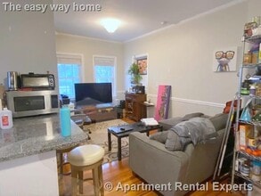 519 Main St, Unit #1 in Medford, MA - Foto de edificio - Building Photo