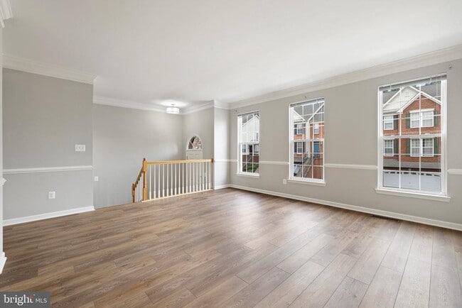 43391 Frenchmans Creek Terrace in Ashburn, VA - Foto de edificio - Building Photo