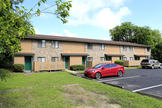 Yorkshire Townhouses in Beaufort, SC - Building Photo - Building Photo